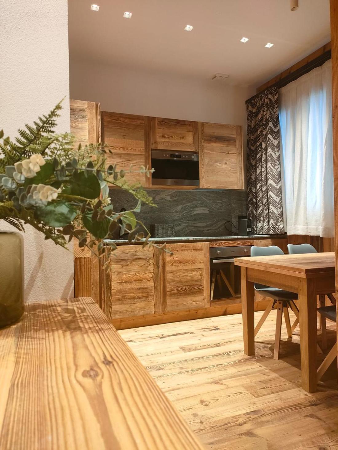 Fior Di Roccia Apartments- In Centro Cervinia, Sauna Privata, Matterhorn Dream Breuil-Cervinia Eksteriør bilde