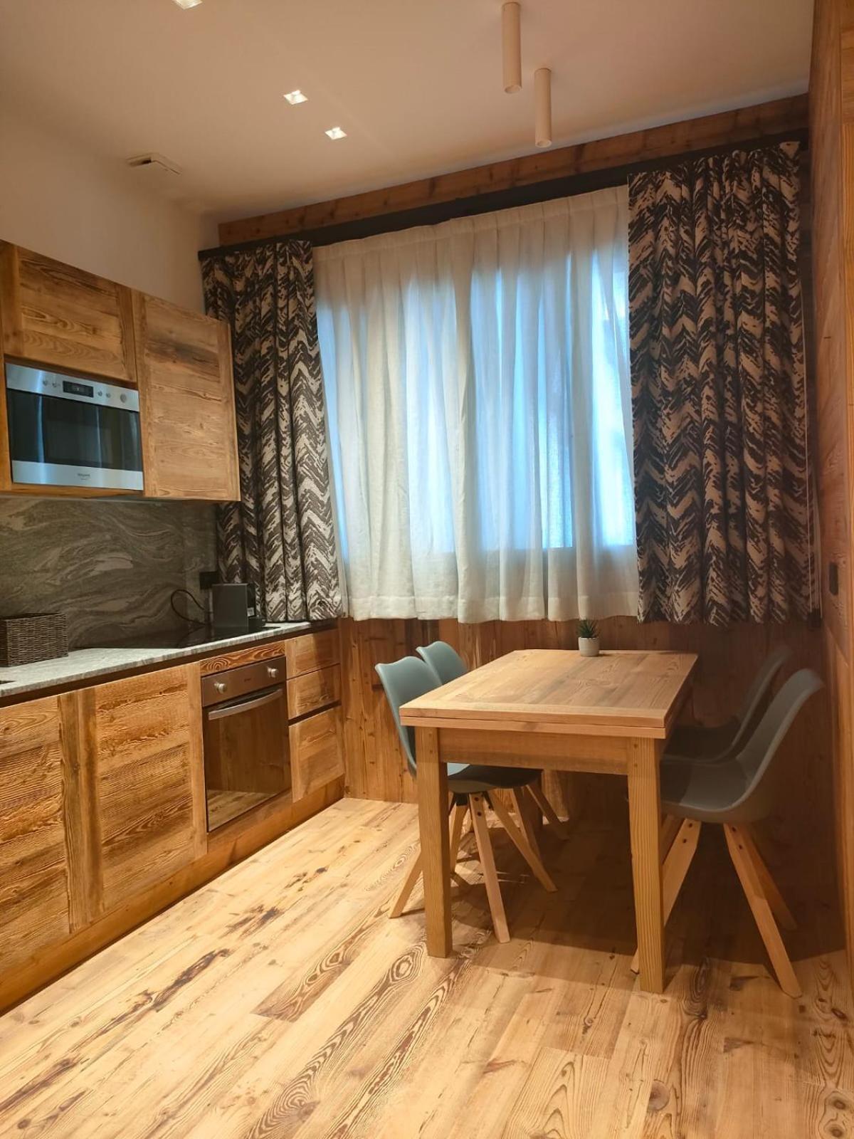 Fior Di Roccia Apartments- In Centro Cervinia, Sauna Privata, Matterhorn Dream Breuil-Cervinia Eksteriør bilde