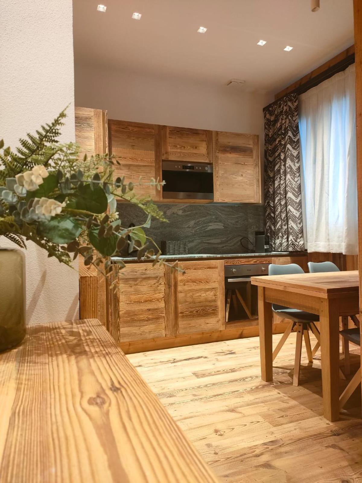 Fior Di Roccia Apartments- In Centro Cervinia, Sauna Privata, Matterhorn Dream Breuil-Cervinia Eksteriør bilde